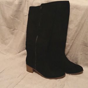 Black boot